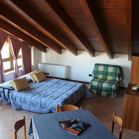 Casa Regina Lägenhet Desenzano del Garda Exteriör bild
