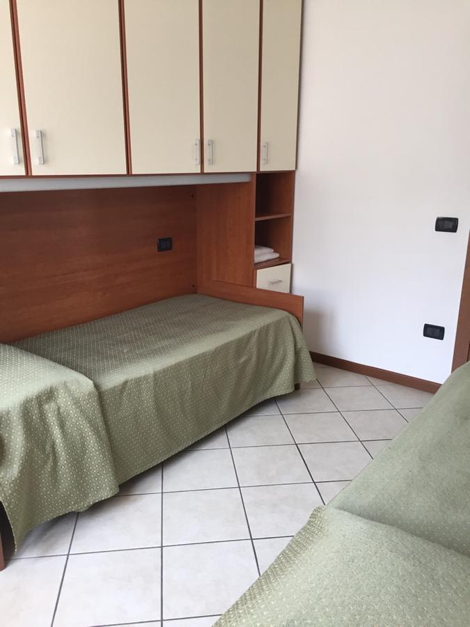 Casa Regina Lägenhet Desenzano del Garda Exteriör bild